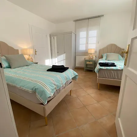 Gemuetliche Handwerkerwohnung 아파트 *