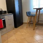 Апартаменты Gemuetliche Handwerkerwohnung Мюнхен
